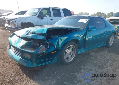 1992 Chevrolet Camaro Rs из США, поврежденный, VIN 1G1FP23E3NL147923